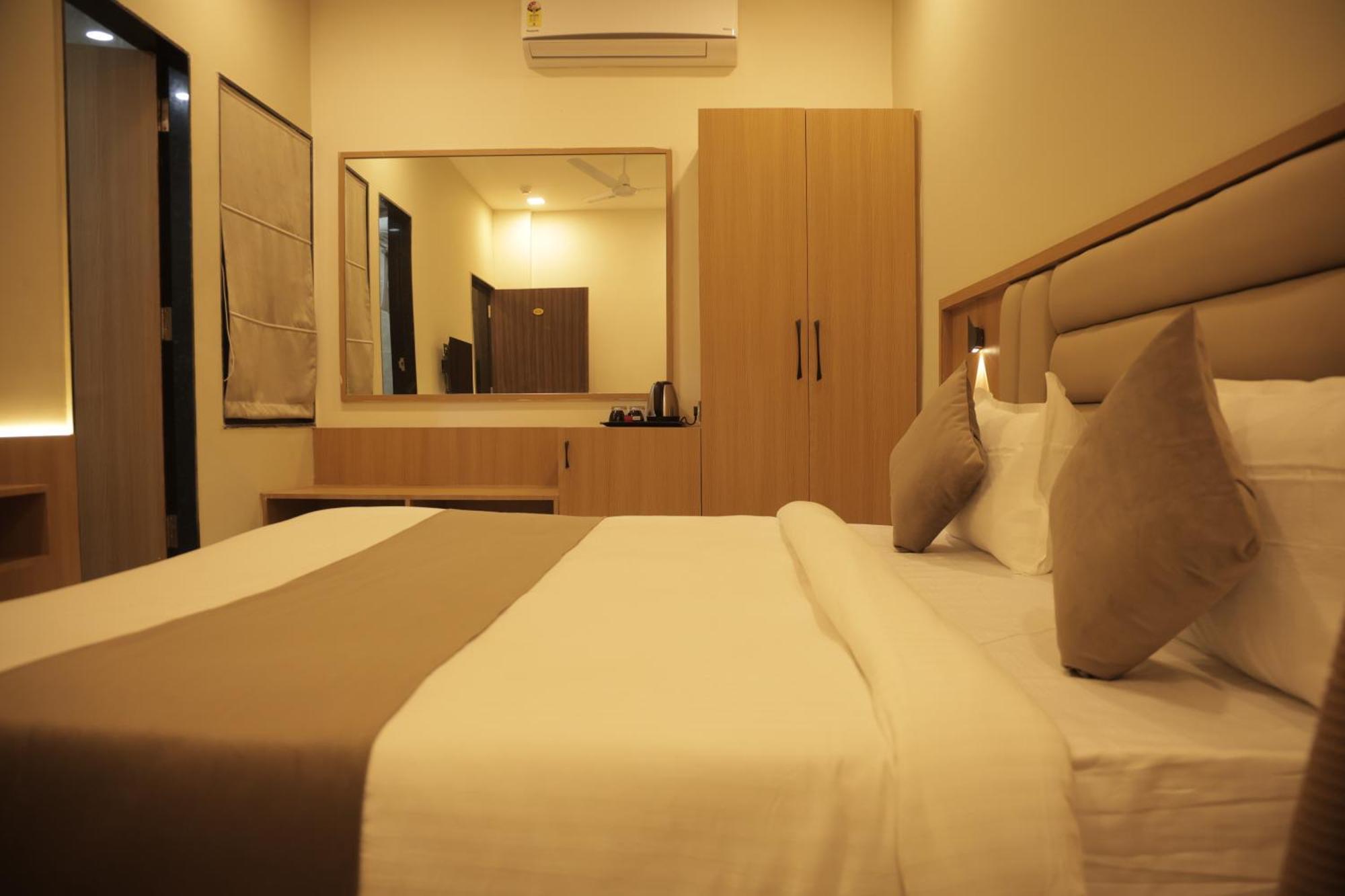 אודייפור Hotel The Rainbow Inn מראה חיצוני תמונה