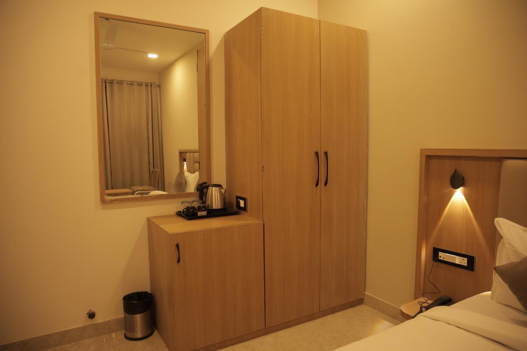 אודייפור Hotel The Rainbow Inn מראה חיצוני תמונה